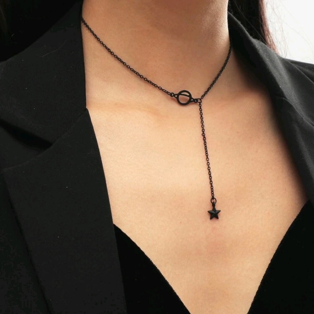 Black lariat necklace
